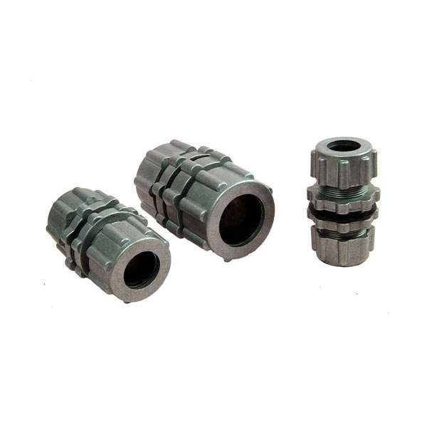 Liwat konektor tembok bulkhead